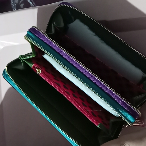 Nicole Lee wallet - Picture 2 of 4